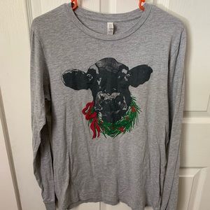 Cute comfy cow in wreath t shirt
